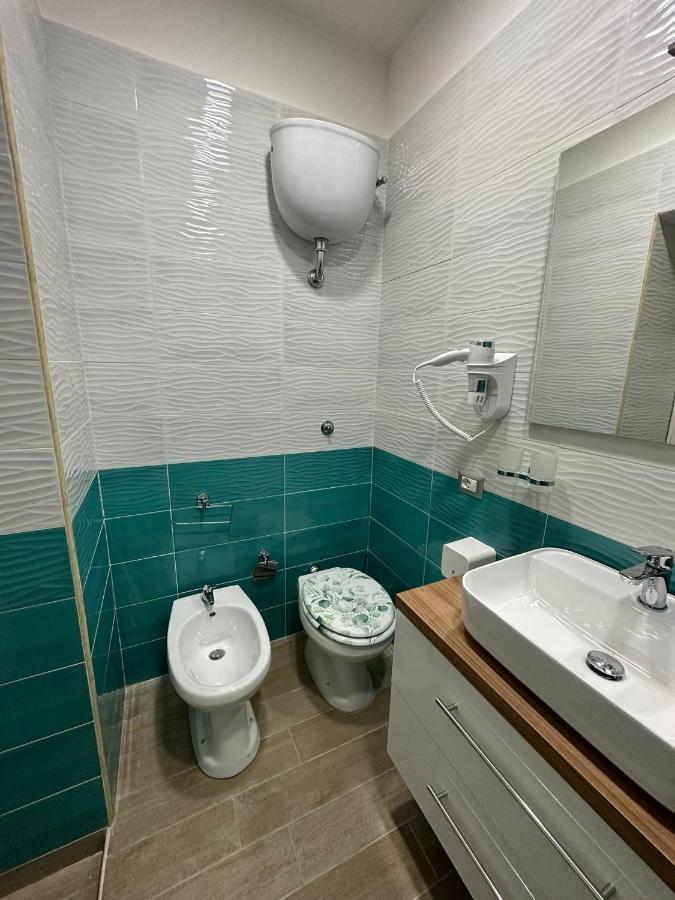 Napoli Centro - La Casa Di Sasa Bed and Breakfast Εξωτερικό φωτογραφία