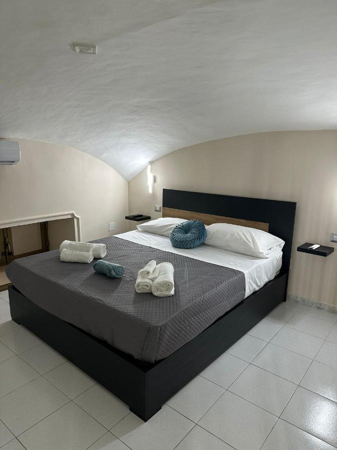 Napoli Centro - La Casa Di Sasa Bed and Breakfast Εξωτερικό φωτογραφία