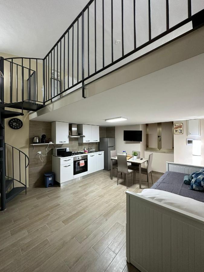 Napoli Centro - La Casa Di Sasa Bed and Breakfast Εξωτερικό φωτογραφία